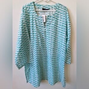 NWT KikiSol brand top is a women's tunic featuring a v-neck XXL